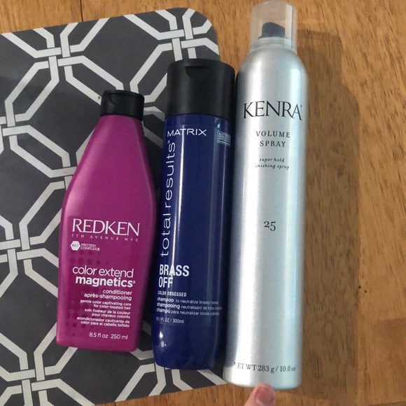 $15 mystery beauty box - Picture 2 of 7